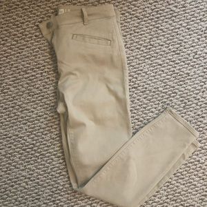Gap Modern Stretch Skinny Crop Khakis 6R